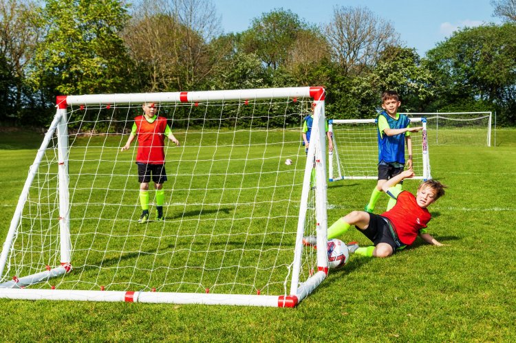 The best kids' football goals for the garden